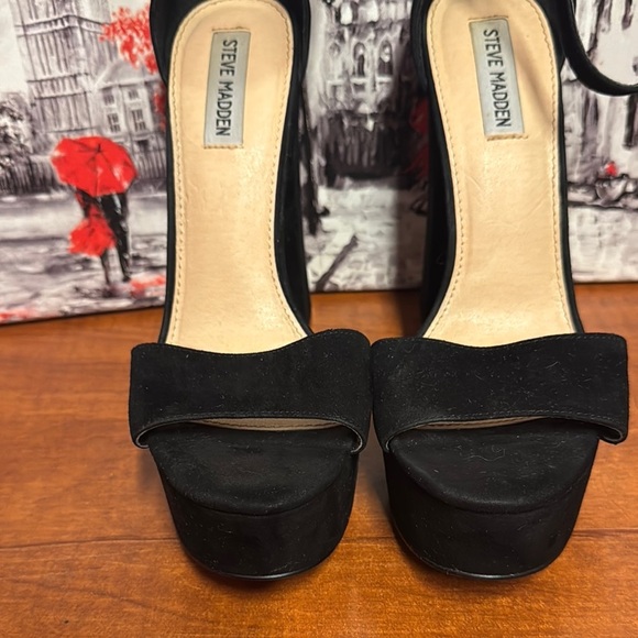 Steve Madden Gonzo Sz 10M Black Stiletto Heels with Ankle Strap 5-1/4” heel - Picture 5 of 11